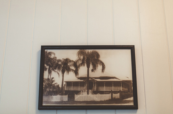 DIY-backyard-wedding-ladder-floral-styling-inspiration4