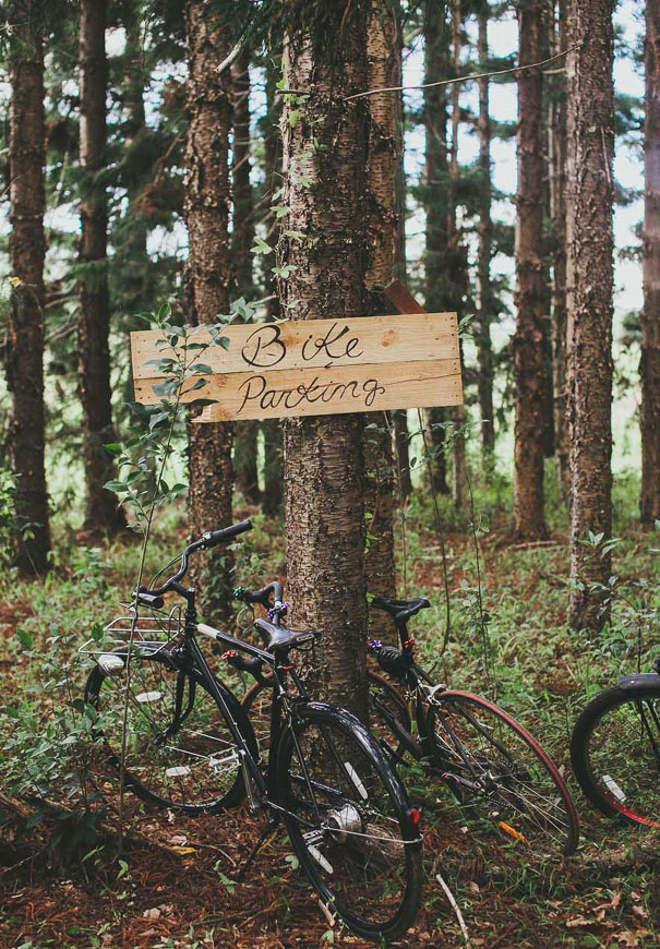 DIY-handmade-quirk-wedding-bicycle-boho-hippie-bride2