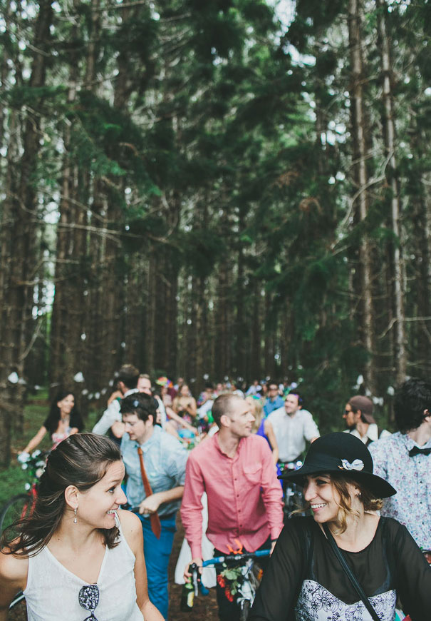 DIY-handmade-quirk-wedding-bicycle-boho-hippie-bride9