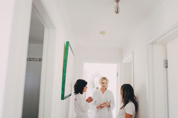 hunter-valley-wedding-photographer-amanda-garrett-bridal-gown5