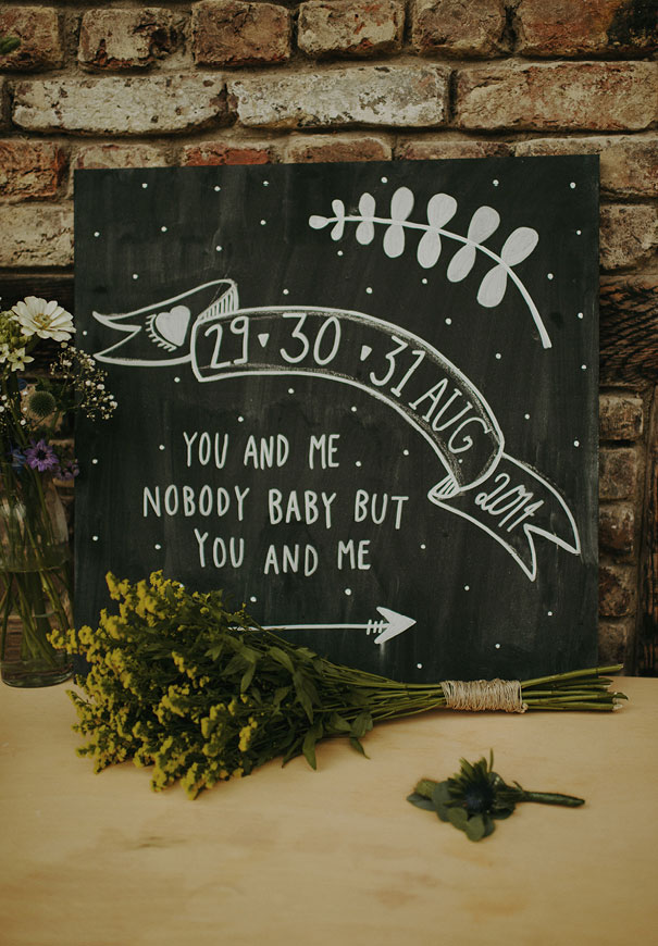 j-crew-wedding-dress-netherlands-real-wedding-provincial-backyard-bbq8