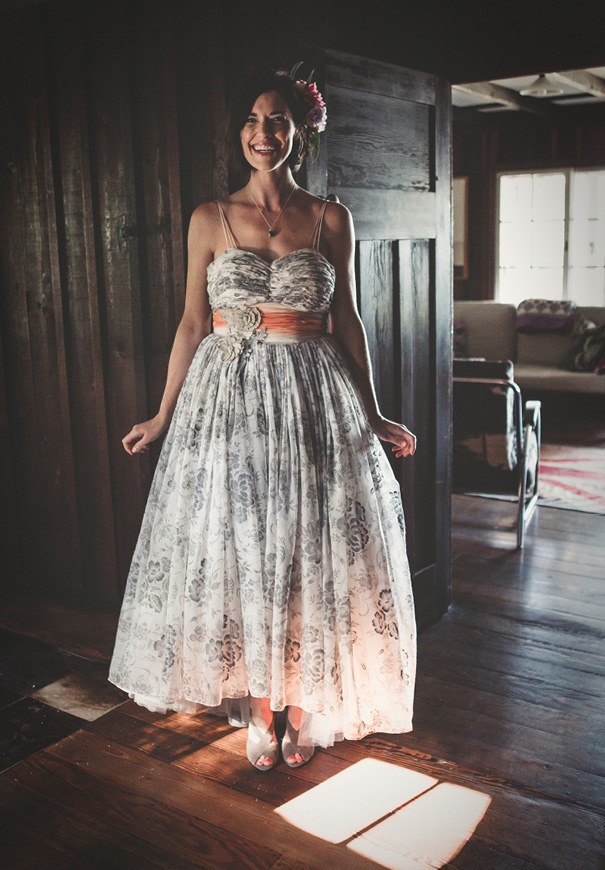 vintage-bridal-gown-blue-wedding-dress-backyard-inspiration2