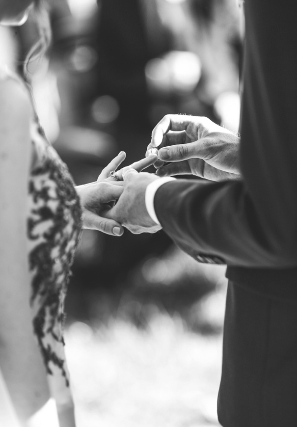 NSW-jardine-botanic-lara-hotz-country-wedding1312