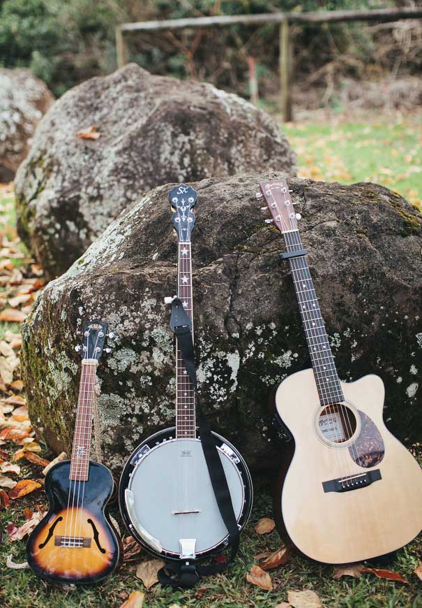 QLD-daisies-mapleton-backyard-wedding-queesnaland-photographer2