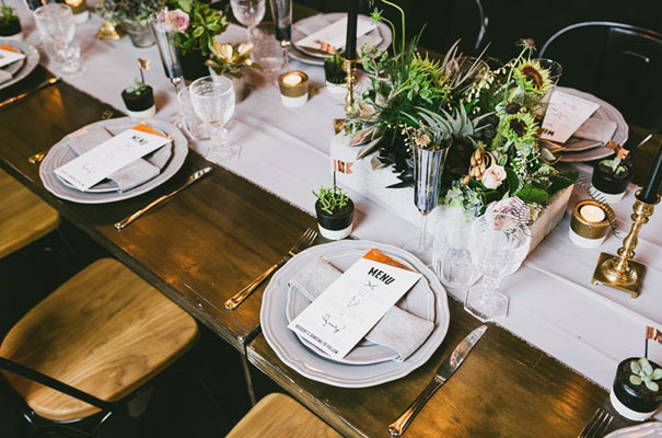 gold-bronze-copper-industrial-warehouse-wedding-bridal-inspiration-Janneke-Storm17