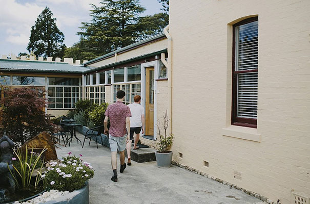 kihilla-retreat-lawson-wedding-lover-bridal-gown-heart-and-colour-photography3