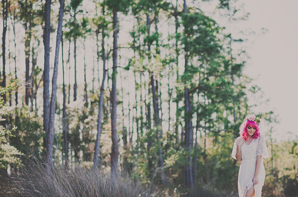 pink-hair-rock-n-roll-gypsy-boho-bridal-inspiration-styling-ideas-cake-wedding7