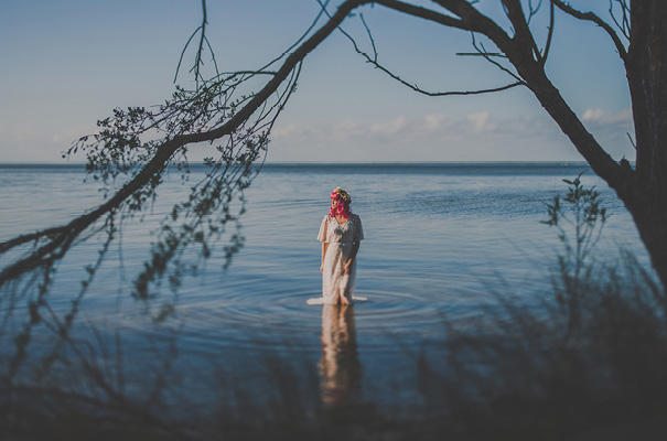 pink-hair-rock-n-roll-gypsy-boho-bridal-inspiration-styling-ideas-cake-wedding9