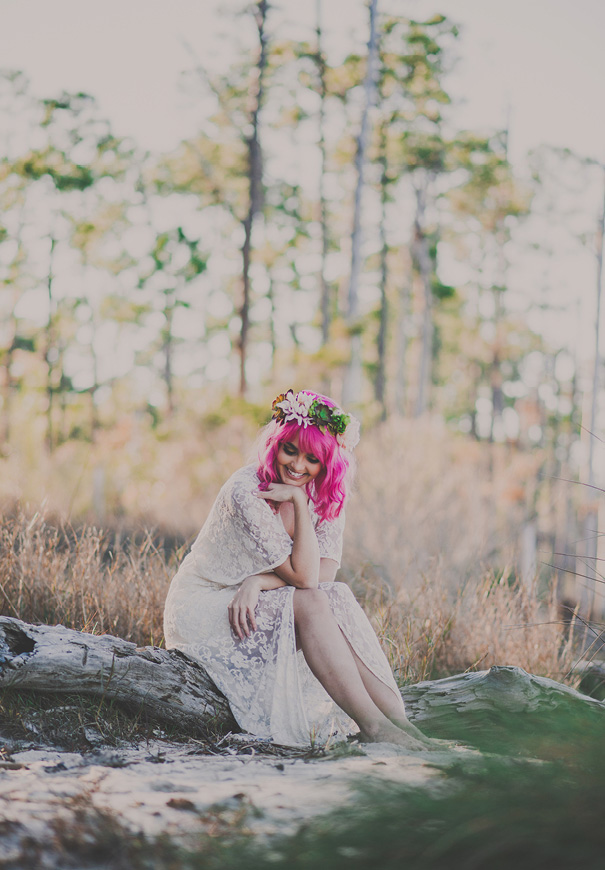 pink-hair-rock-n-roll-gypsy-boho-bridal-inspiration5