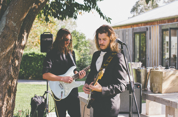 purple-hair-bride-wedding-inspiration-barn-country10
