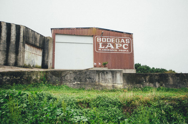 spanish-same-sex-warehouse-wedding-cactus-confetti-ideas-inspiration27