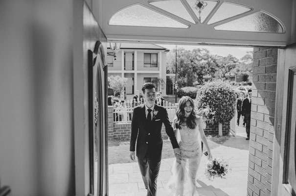 vietnamese-tea-ceremony-red-wedding-dress-bridal-gown-mitch-pohl14