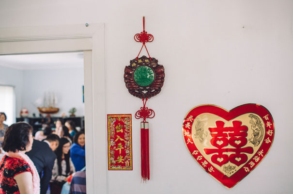 vietnamese-tea-ceremony-red-wedding-dress-bridal-gown-mitch-pohl16