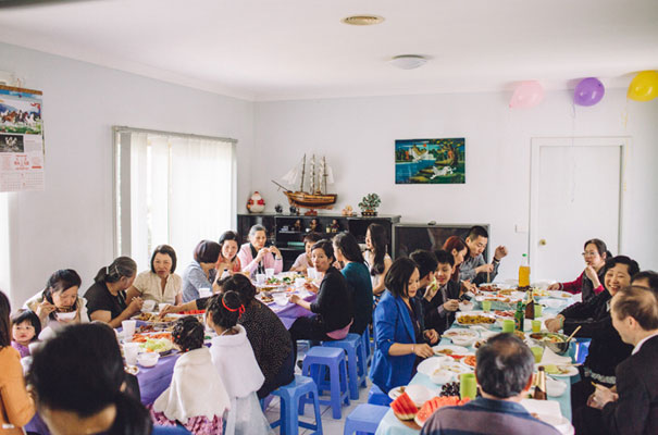 vietnamese-tea-ceremony-red-wedding-dress-bridal-gown-mitch-pohl17