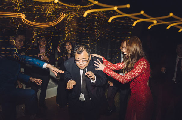 vietnamese-tea-ceremony-red-wedding-dress-bridal-gown-mitch-pohl59