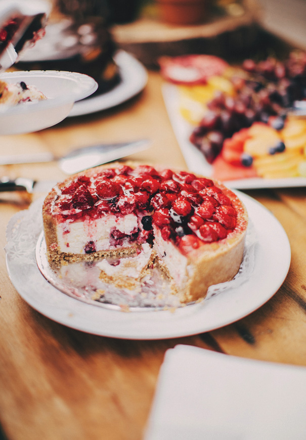 NSW-teepee-bright-fun-DIY-wedding-The-Robertsons-Photography810