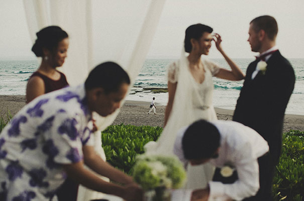 bali-wedding-jenny-packham-bridal-gown-dan-oday-photography21