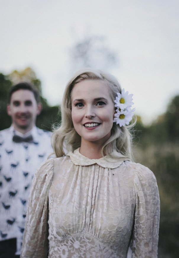 daisies-yellow-retro-bride-wedding8