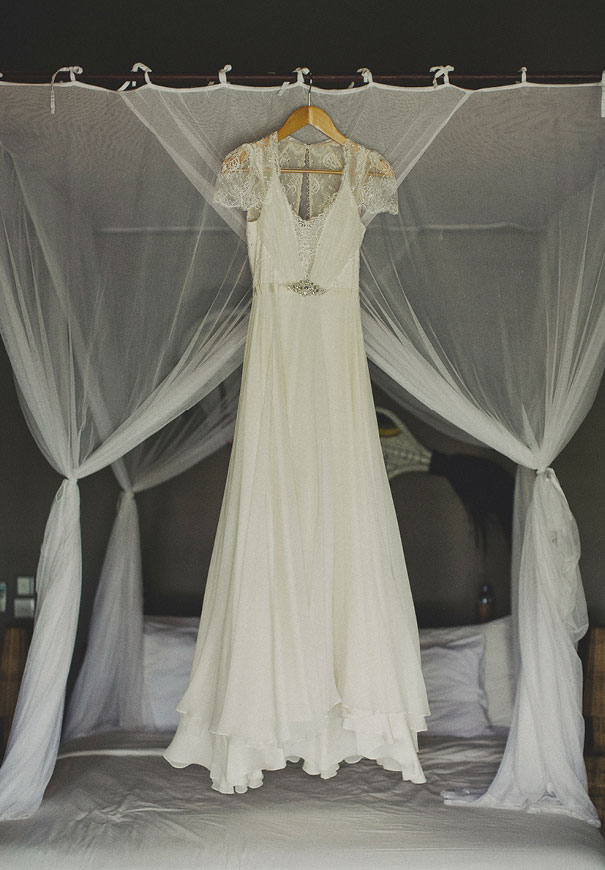destination-wedding-jenny-packham-bridal-gown-dan-oday-photography22