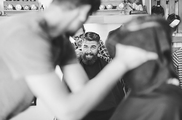 stories-by-ash-queensland-wedding-gold-wreath-bride