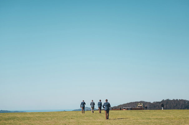 stories-by-ash-queensland-wedding-gold-wreath-bride14