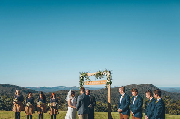 stories-by-ash-queensland-wedding-gold-wreath-bride19