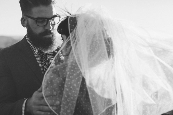 stories-by-ash-queensland-wedding-gold-wreath-bride33