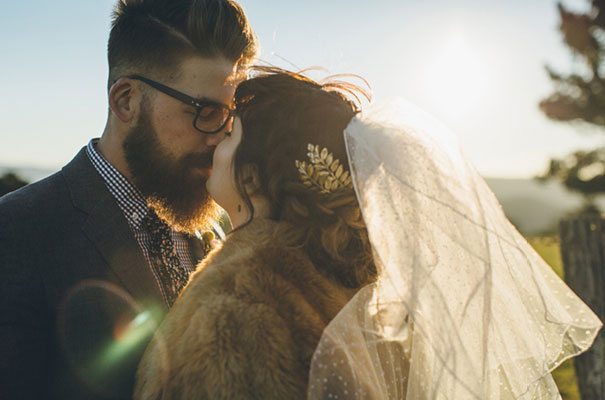 stories-by-ash-queensland-wedding-gold-wreath-bride34