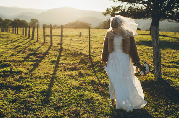 stories-by-ash-queensland-wedding-gold-wreath-bride35