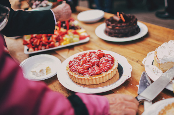 teepee-bright-fun-DIY-wedding-The-Robertsons-Photography41