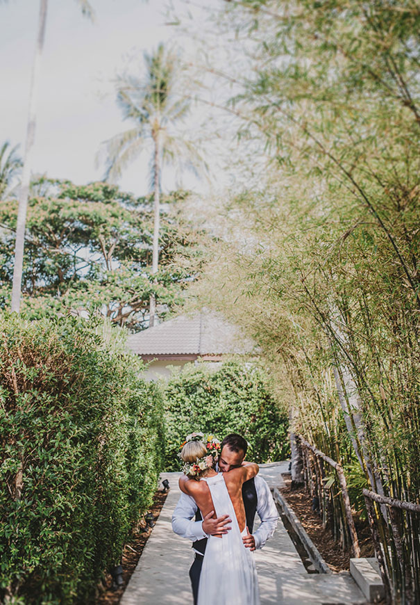 ASIA-thailand-destination-wedding-photographer-flower-crown273