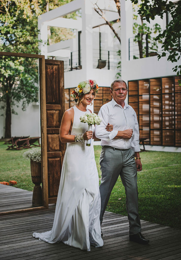 ASIA-thailand-destination-wedding-photographer-flower-crown276