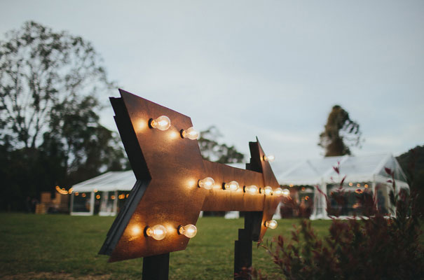 awesome-outdoor-wedding-twig-grace-stylist-prop-hire22