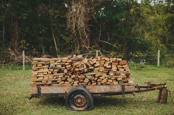 awesome-outdoor-wedding-twig-grace-stylist-prop-hire40