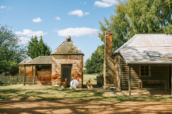 barn-country-farm-wedding-rue-de-seine-bridal-gown20