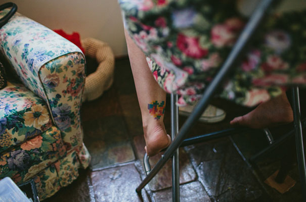 bright-wedding-bridal-flowers-colourful-ribbons-diy-short-wedding-dress3