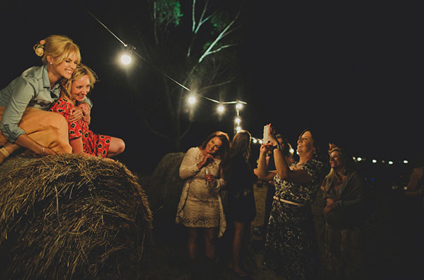 bush-tip-teepee-victorian-wedding-photographer-dan-oday43