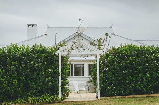 byron-bay-wedding-grace-loves-lace-bridal-gown4