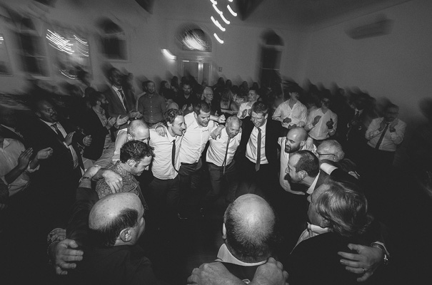 lost-in-paris-fun-relaxed-jewish-wedding-martine-payne-photography33