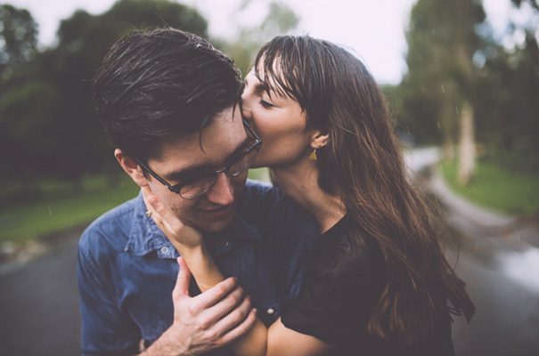 rainy-engagement-photos-love-wedding6