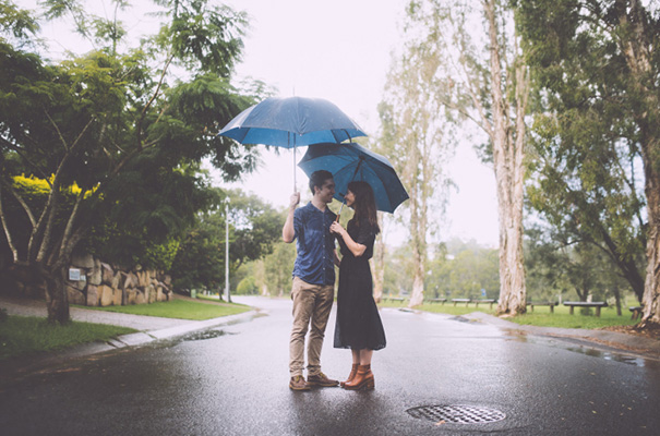 rainy-engagement-photos-love-wedding9