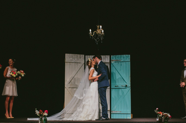 romantic-garden-party-floral-crown-wedding14