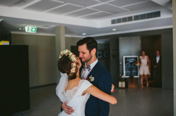 romantic-garden-party-floral-crown-wedding17