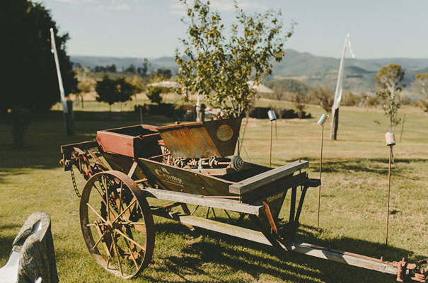 rue-de-seine-country-bush-australian-wedding-the-simple-things15