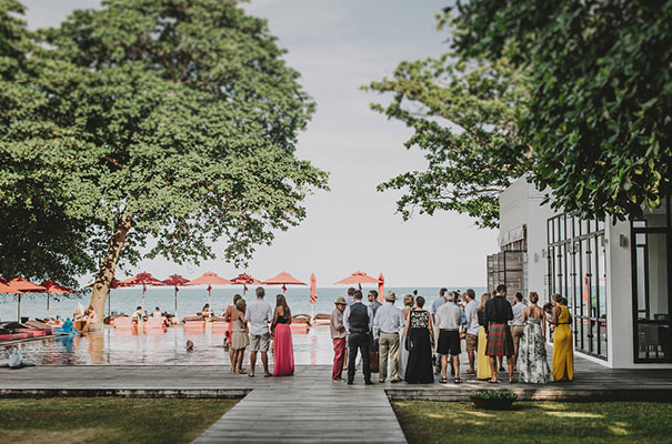 thailand-destination-wedding-photographer-flower-crown11