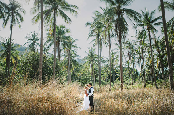 thailand-destination-wedding-photographer-flower-crown9
