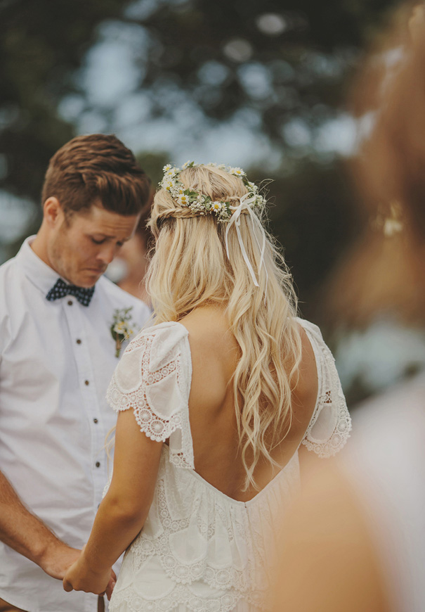 NZ-rue-de-seine-danelle-bohane-new-zealand-backyard-wedding-inspiration-daisies53