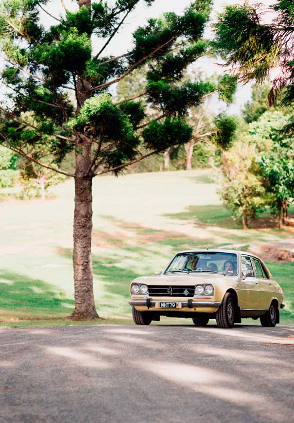 QLD-rainbow-bringt-lover-the-label-wedding-inspiration