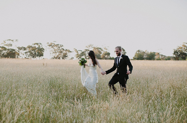 VIC-elegant-romantic-DIY-country-wedding-heart-and-colour25