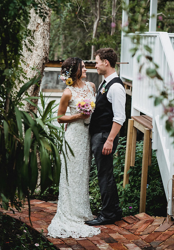 WA-backyard-wedding-wild-daisies-purple-yellow6